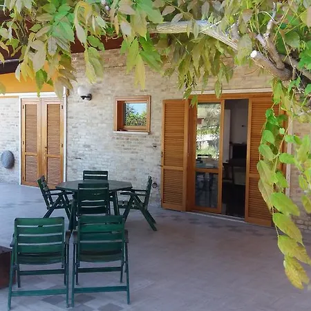 Giardino Sul Mare לינה וארוחת בוקר